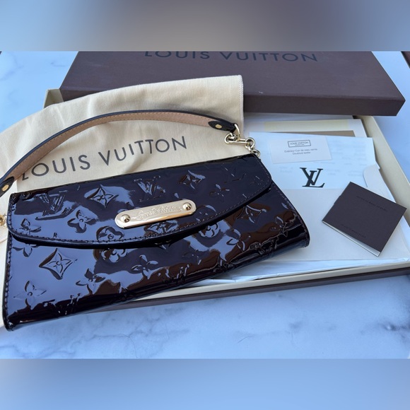 Louis Vuitton Monogram Vernis Sunset Boulevard Amarente - Picture 14 of 14